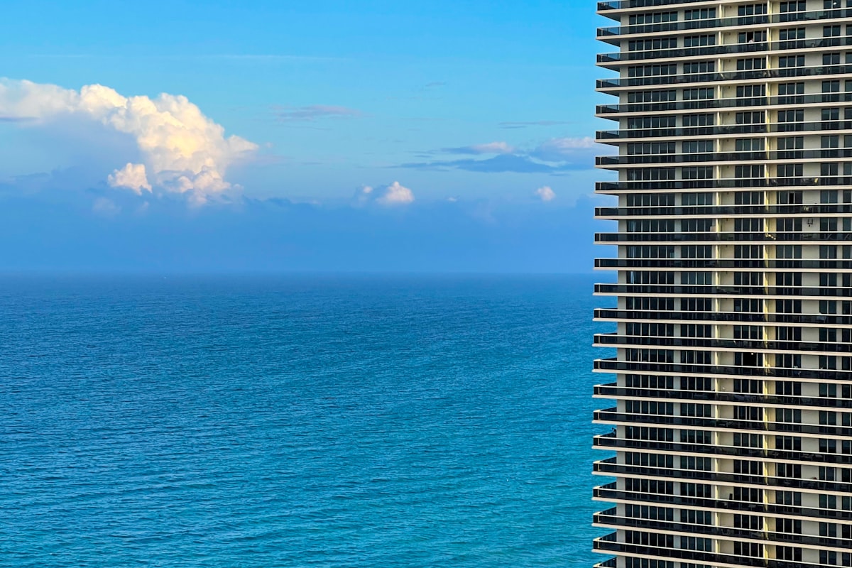 Las Olas Three-Bedroom with Intracoastal Views